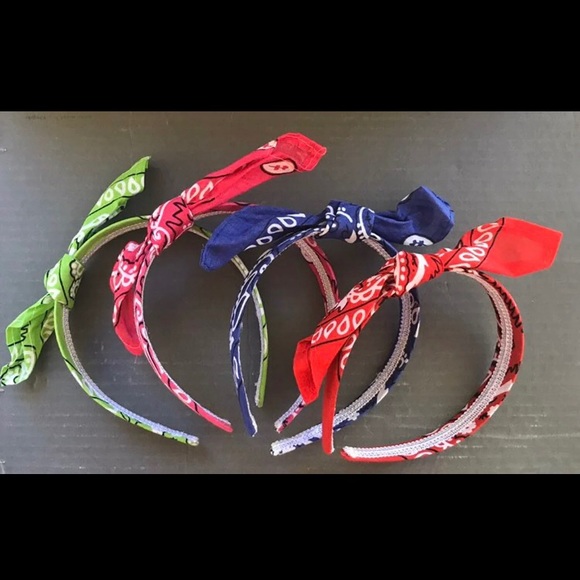 Lot of 4 Womens Bandana Headbands - Picture 2 of 3